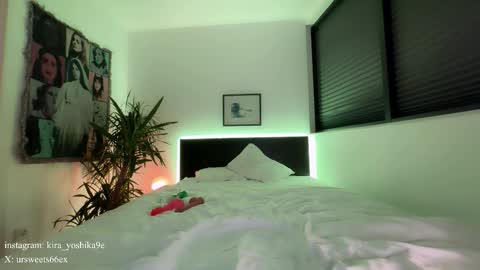 Snapshot of wow_lover chatting on 10-22-25, 05:45 Glen online show from 10-22-25, 05:45