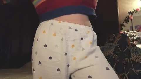 Snapshot of wow_luvng chatting on 03-04-26, 03:18 Rebecy online show from 03-04-26, 03:18