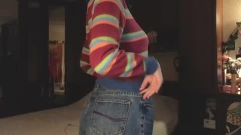 Snapshot of wow_luvng chatting on 03-27-26, 04:18 Rebecy online show from 03-27-26, 04:18