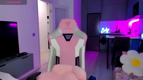 Emi online show from 03-16-26, 05:02