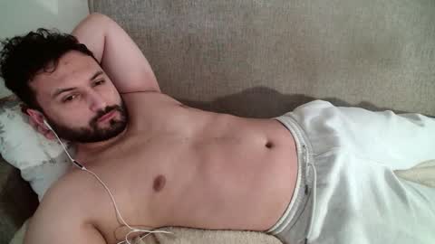 Snapshot of wowmichael69 chatting on 09-12-25, 09:53 Josy online show from 09-12-25, 09:53