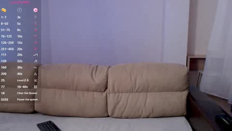 Eva online show from 01-08-25, 01:21