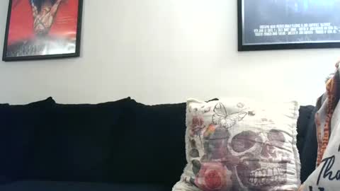 Crystal Lake online show from 10-01-25, 05:24