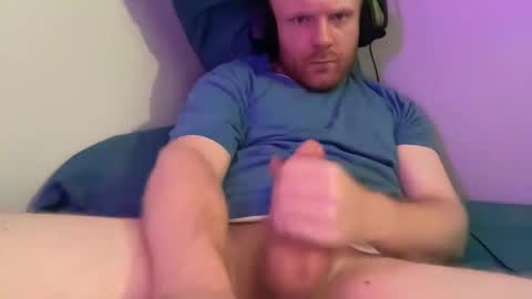 Snapshot of wtfiamhorny chatting on 09-20-25, 12:33 iTsDaddieBaby online show from 09-20-25, 12:33