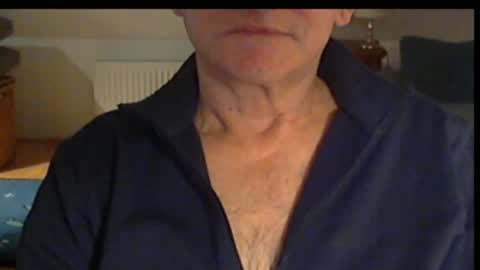 Snapshot of wuki123 chatting on 11-25-25, 09:59 Wuki online show from 11-25-25, 09:59