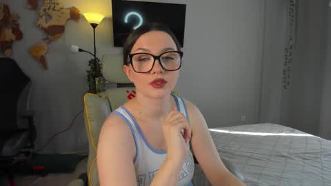 Snapshot of wwow_meow chatting on 03-15-26, 07:47 Eric and Christine 3 online show from 03-15-26, 07:47