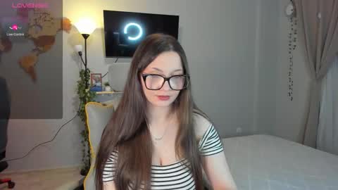 Snapshot of wwow_meow chatting on 03-22-26, 02:53 Eric and Christine 3 online show from 03-22-26, 02:53