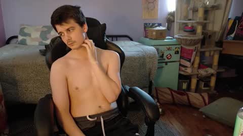 Wyatt online show from 10-17-25, 06:21