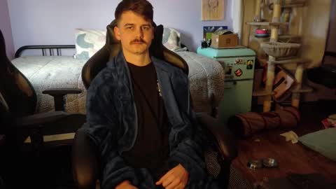 Wyatt online show from 11-28-25, 07:38