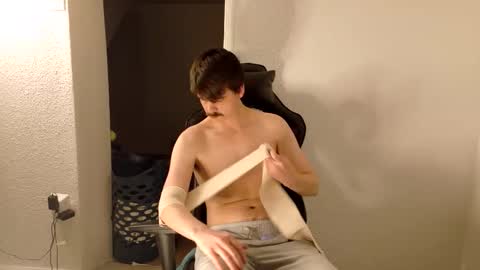 Wyatt online show from 03-19-26, 05:33