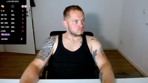 Snapshot of x19marco93x chatting on 09-29-25, 06:57 x19marco93x online show from 09-29-25, 06:57