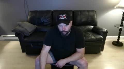 Snapshot of x69xsmilyx69x chatting on 10-12-25, 02:54 Kevin online show from 10-12-25, 02:54