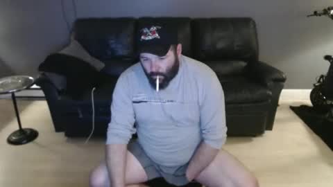 Snapshot of x69xsmilyx69x chatting on 11-09-25, 08:12 Kevin online show from 11-09-25, 08:12