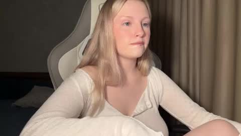 eva online show from 11-09-25, 04:49