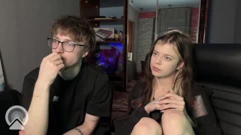Philipp and Este online show from 05-01-26, 12:26