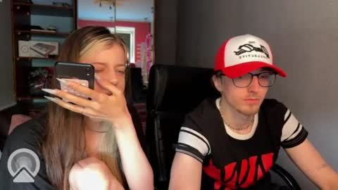 Philipp and Este online show from 05-09-26, 08:08
