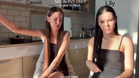 wiwi clap clap cat baby girl online show from 02-06-26, 10:29