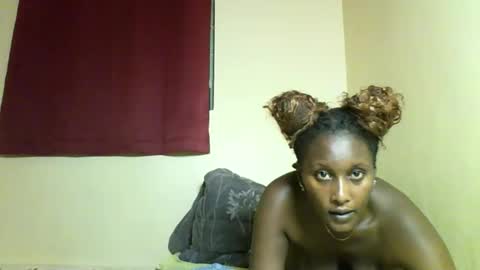 Snapshot of x_melanine chatting on 02-28-26, 01:06 X melanine online show from 02-28-26, 01:06