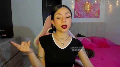 Snapshot of x_moonshine chatting on 10-23-25, 02:44 s s s online show from 10-23-25, 02:44