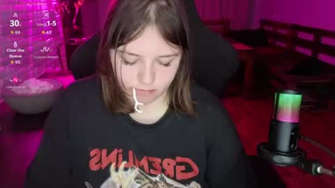 LOVE NERDS ONLY online show from 06-19-26, 01:32