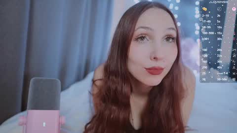Snapshot of x_sexykitten666_x chatting on 04-11-26, 04:33 Lucy online show from 04-11-26, 04:33