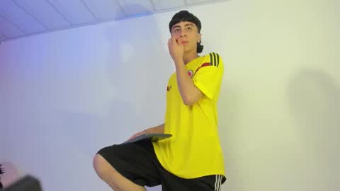 Snapshot of xaandergrey chatting on 11-09-25, 07:34 xaanderGrey online show from 11-09-25, 07:34