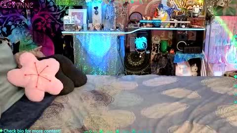 Snapshot of xaevynne chatting on 03-07-26, 06:21 Xaevynne Sometimes Milla Milla The Cute as a Buttom Brunette online show from 03-07-26, 06:21