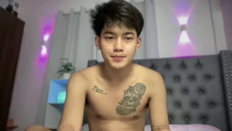 Snapshot of xaldrian_destroyer chatting on 12-18-25, 08:26 Prince Aldrian online show from 12-18-25, 08:26