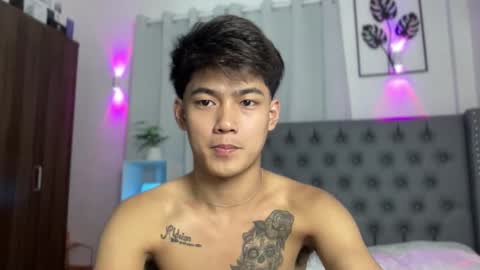 Snapshot of xaldrian_destroyer chatting on 01-08-26, 09:11 Prince Aldrian online show from 01-08-26, 09:11