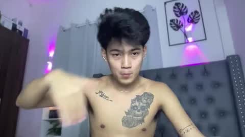 Snapshot of xaldrian_destroyer chatting on 02-05-26, 05:17 Prince Aldrian online show from 02-05-26, 05:17