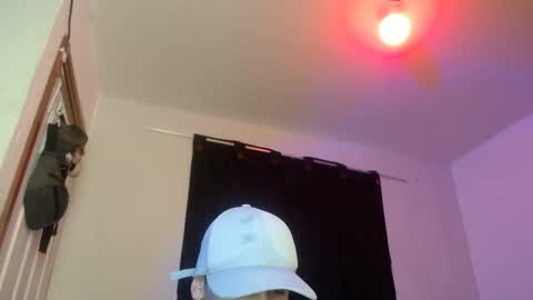 Snapshot of xalejo_max chatting on 10-08-25, 05:54 xalejo_max online show from 10-08-25, 05:54