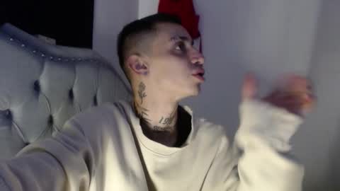 Snapshot of xalejo_max chatting on 10-13-25, 08:42 xalejo_max online show from 10-13-25, 08:42