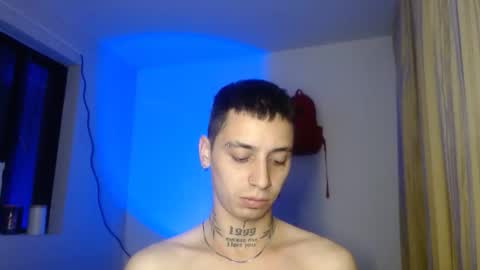 Snapshot of xalejo_max chatting on 10-28-25, 05:00 xalejo_max online show from 10-28-25, 05:00