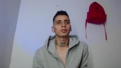 Snapshot of xalejo_max chatting on 11-06-25, 07:37 xalejo_max online show from 11-06-25, 07:37