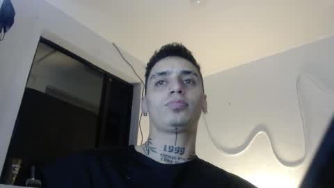 Snapshot of xalejo_max chatting on 11-17-25, 10:48 xalejo_max online show from 11-17-25, 10:48