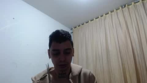 Snapshot of xalejo_max chatting on 11-27-25, 11:34 xalejo_max online show from 11-27-25, 11:34