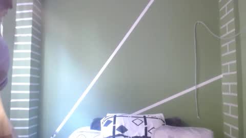 Snapshot of xalejo_max chatting on 12-14-25, 01:05 xalejo_max online show from 12-14-25, 01:05