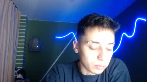 Snapshot of xalejo_max chatting on 12-21-25, 10:06 xalejo_max online show from 12-21-25, 10:06