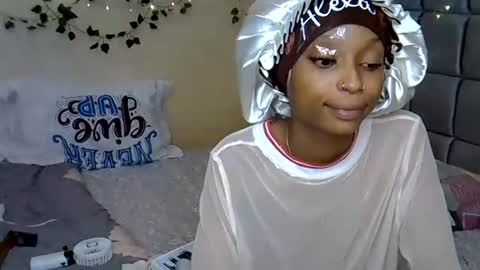 Snapshot of xalia_caramel chatting on 07-01-26, 09:14 Alexa online show from 07-01-26, 09:14