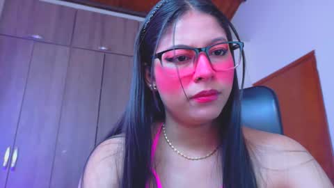 Snapshot of xallysonx_ chatting on 03-15-26, 11:27 XALLYSONX online show from 03-15-26, 11:27