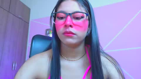Snapshot of xallysonx_ chatting on 03-26-26, 11:27 XALLYSONX online show from 03-26-26, 11:27