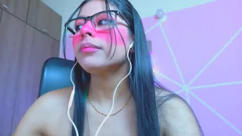 Snapshot of xallysonx_ chatting on 04-23-26, 12:29 XALLYSONX online show from 04-23-26, 12:29