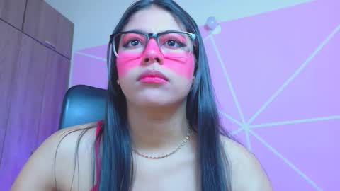 Snapshot of xallysonx_ chatting on 04-26-26, 11:52 XALLYSONX online show from 04-26-26, 11:52