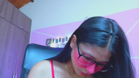 Snapshot of xallysonx_ chatting on 05-07-26, 11:37 XALLYSONX online show from 05-07-26, 11:37