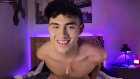 Xander Cardona online show from 06-26-26, 04:17