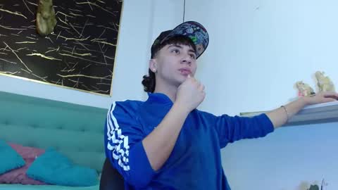 xandergrey8 online show from 03-22-26, 12:41