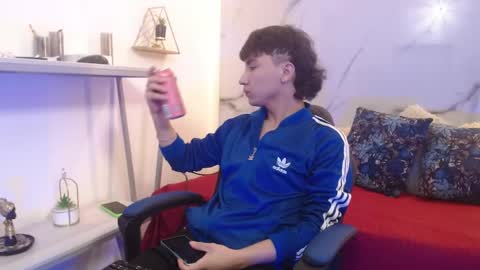 xandergrey8 online show from 04-28-26, 07:08