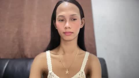 Snapshot of xandraluxe_xoxo chatting on 02-12-26, 08:48 Cassandra online show from 02-12-26, 08:48