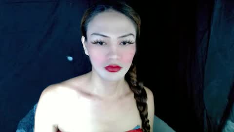 Snapshot of xangel_redx chatting on 04-04-26, 11:24 ANGEL online show from 04-04-26, 11:24