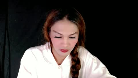 Snapshot of xangel_redx chatting on 04-23-26, 12:29 ANGEL online show from 04-23-26, 12:29